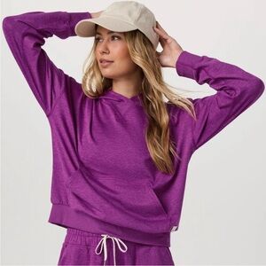 VUORI Halo Modern Pullover Hoodie Size Large Magenta Heather DreamKnit